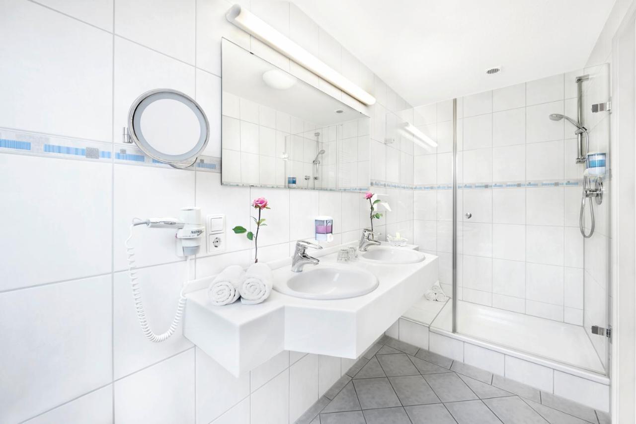 Badischer Hof Hotel 4*