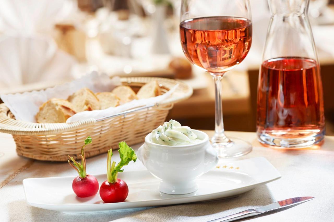 Badischer Hof Hotel 4*