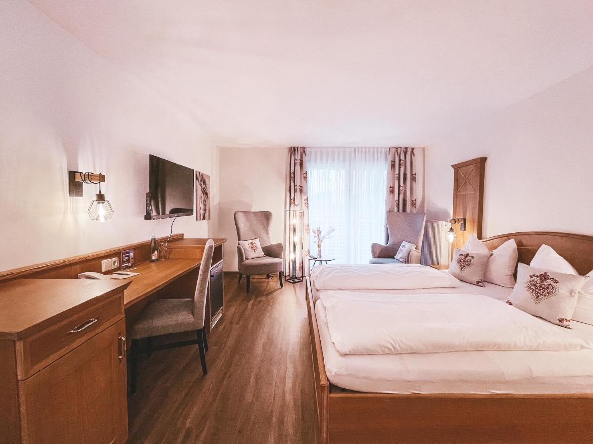 Badischer Hof Hotel 4*
