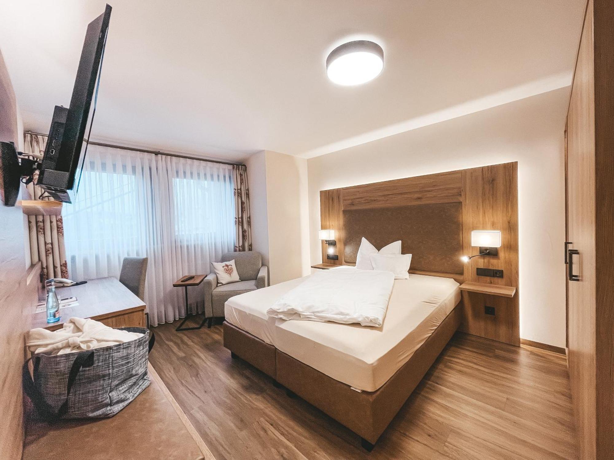 Hotel Badischer Hof 4*